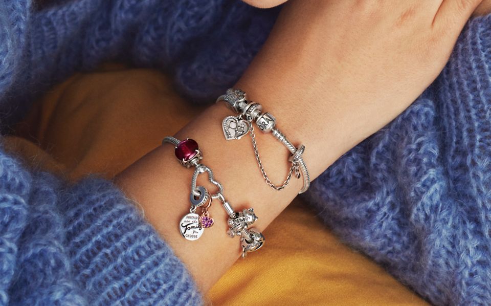Pandora Moments Heart Clasp Snake Chain Bracelet – Legacy Jewellery