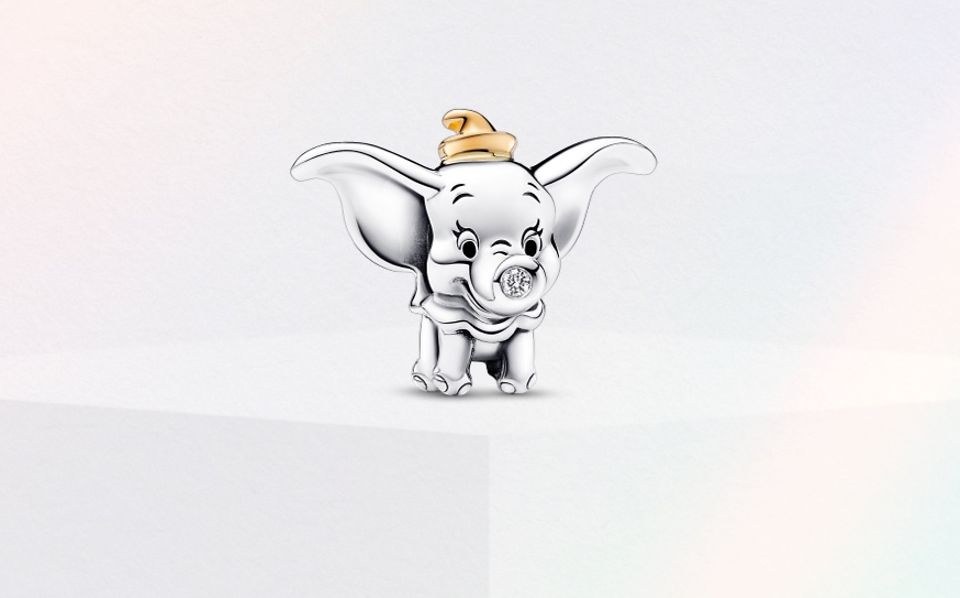 ゴールドとシルバーの Pandora Disney Dumbo Charm の画像