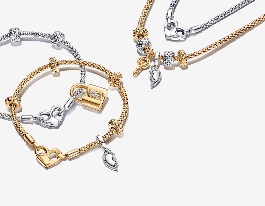 Immagine di 2 set di bracciali e collane Pandora Moments in Argento Sterling 925 e con placcatura in Oro 14k con charm