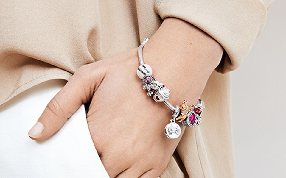 Modern bracelet with pendants Jewellery Bracelets Hand Chains 